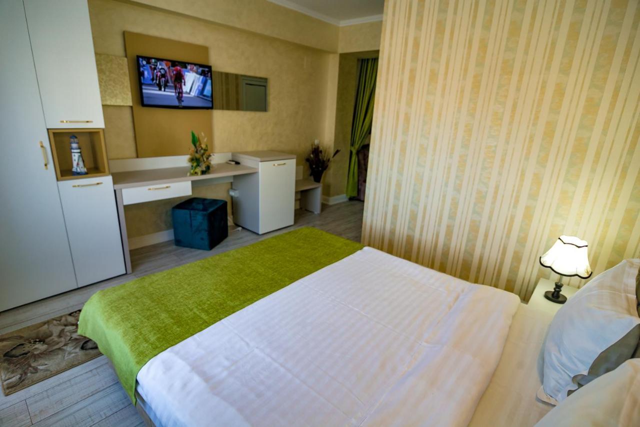 Floare De Iris Otel Vama Veche Dış mekan fotoğraf